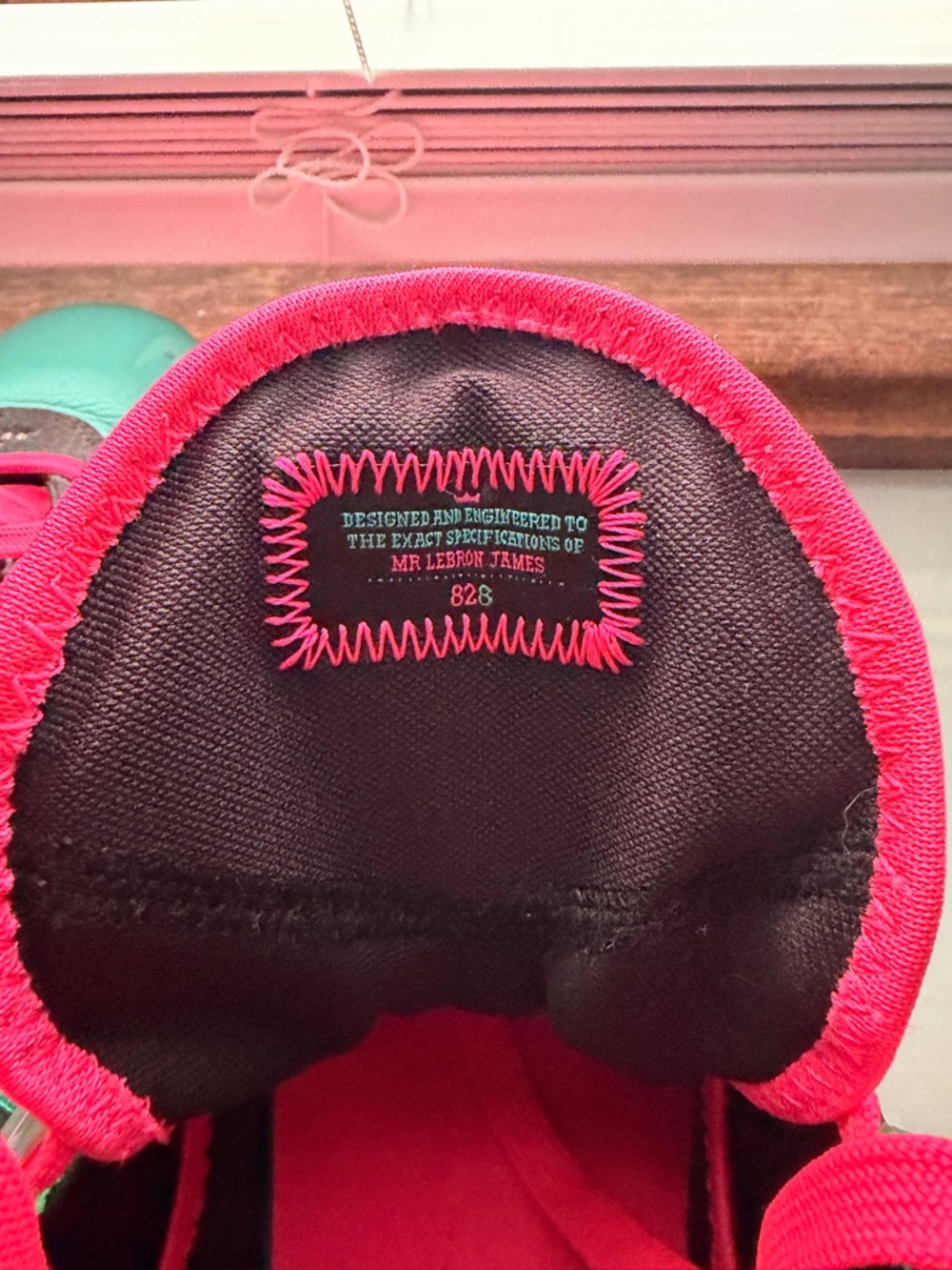 Nike LeBron 8 South Beach Basketball Sneakers - Picture 6 of 8